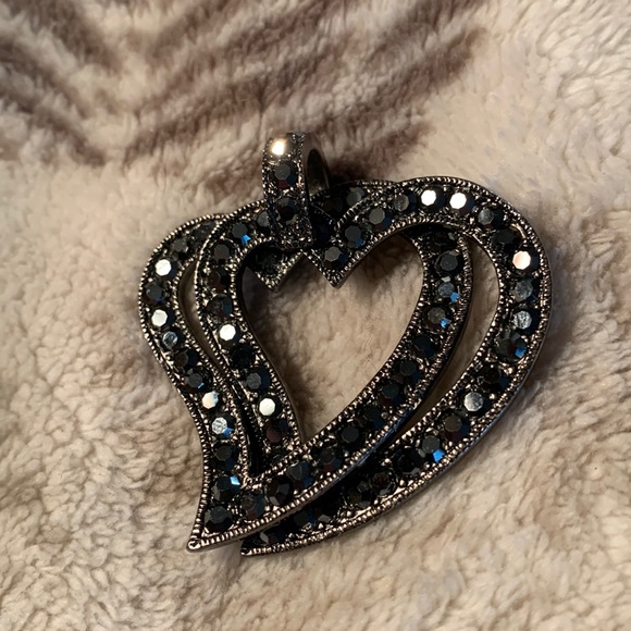 Gorgeous marcasite double heart pendant - Picture 1 of 5